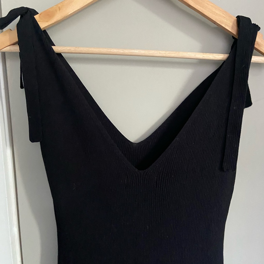 Black fitted dress